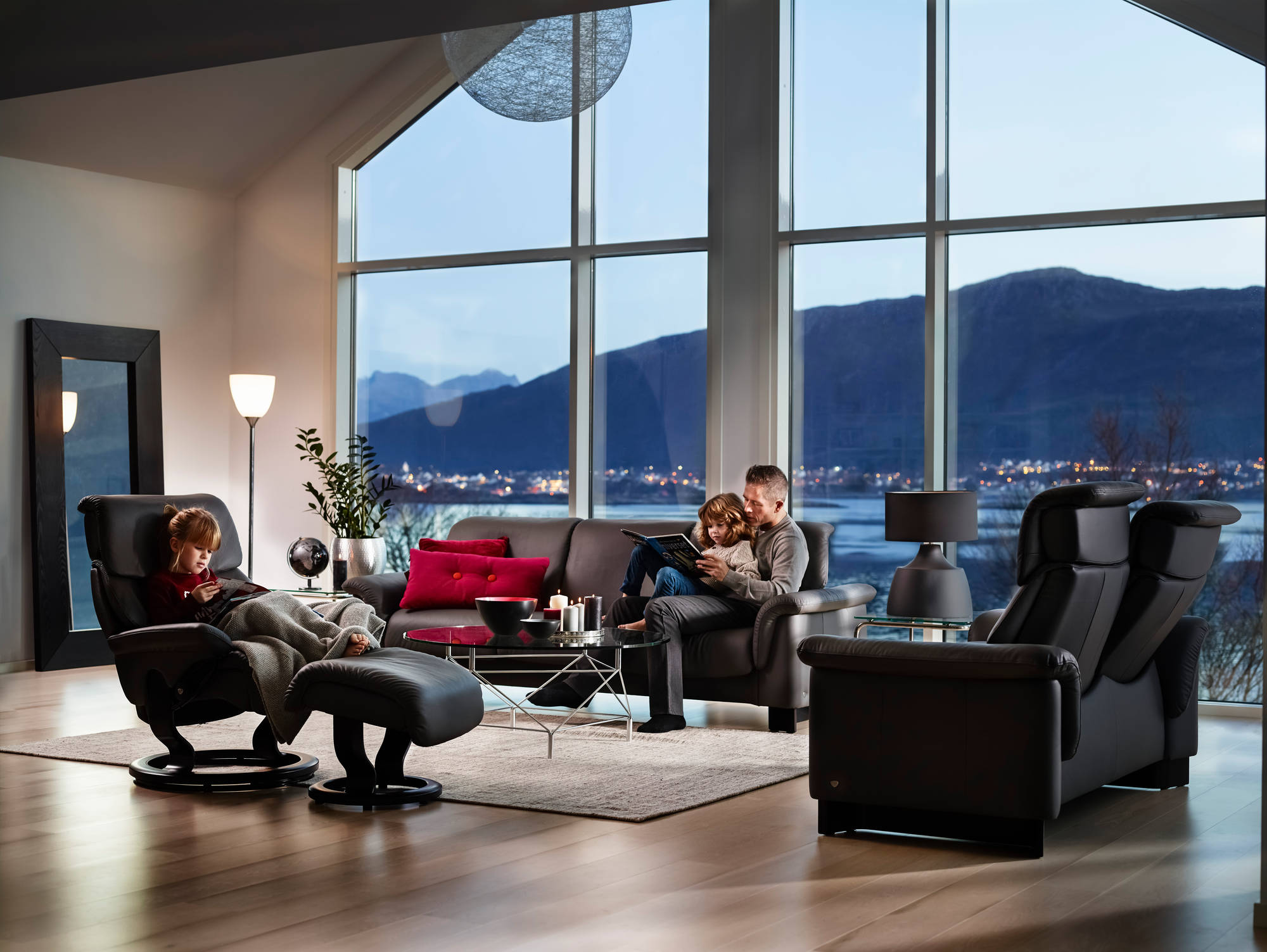 Stressless Paradise Sofas with Dream Recliner- Companion Promo 2015