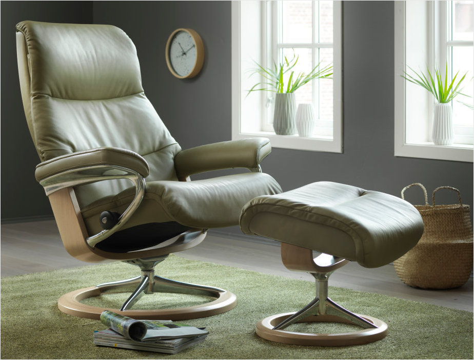 New Olive Paloma Leather shown on this Signature Series View Recliner.