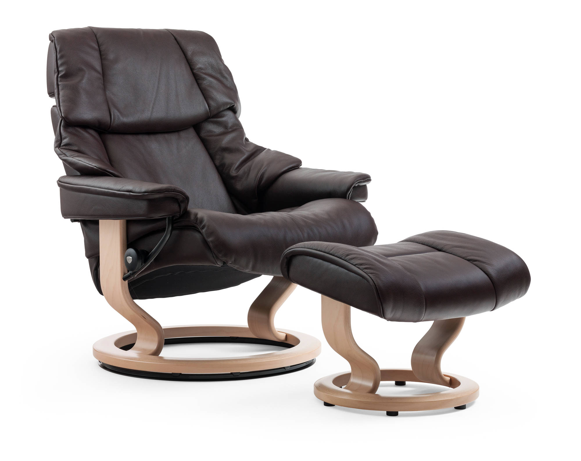 New Cori Leather from Ekornes on Vegas Recliner. New Cori Leather from Ekornes on Vegas Recliner.